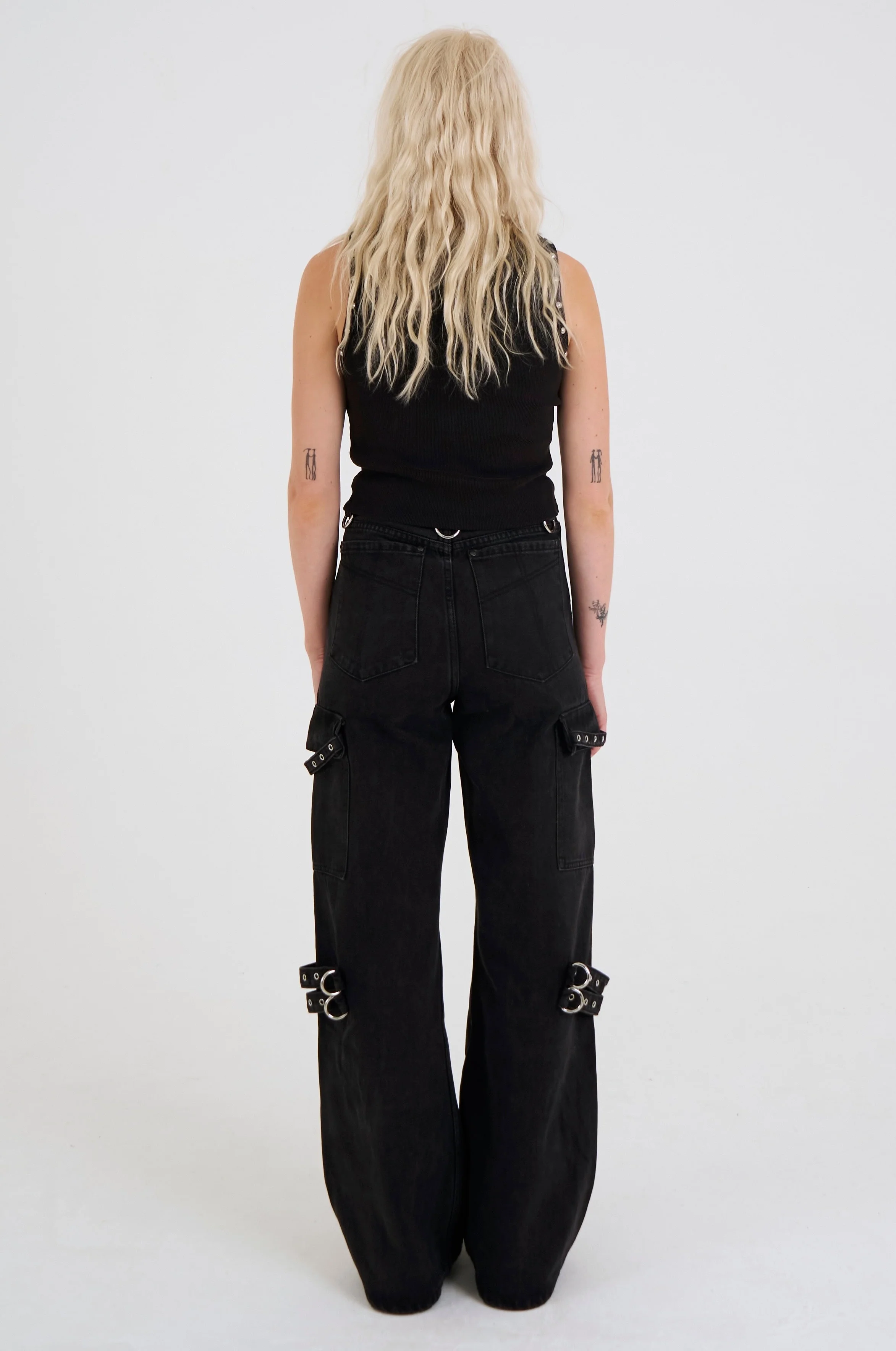 Bondage Baggy Hardware Jeans - Image 4