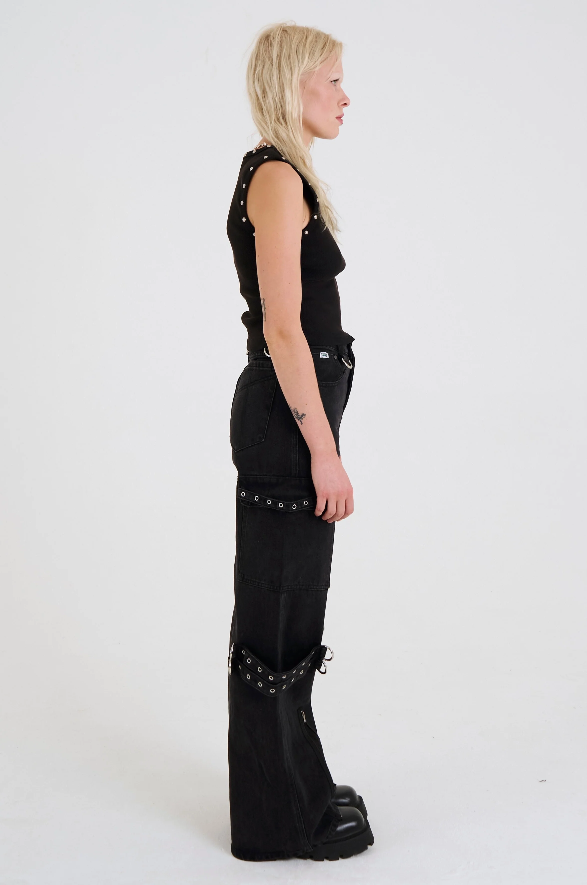 Bondage Baggy Hardware Jeans - Image 5