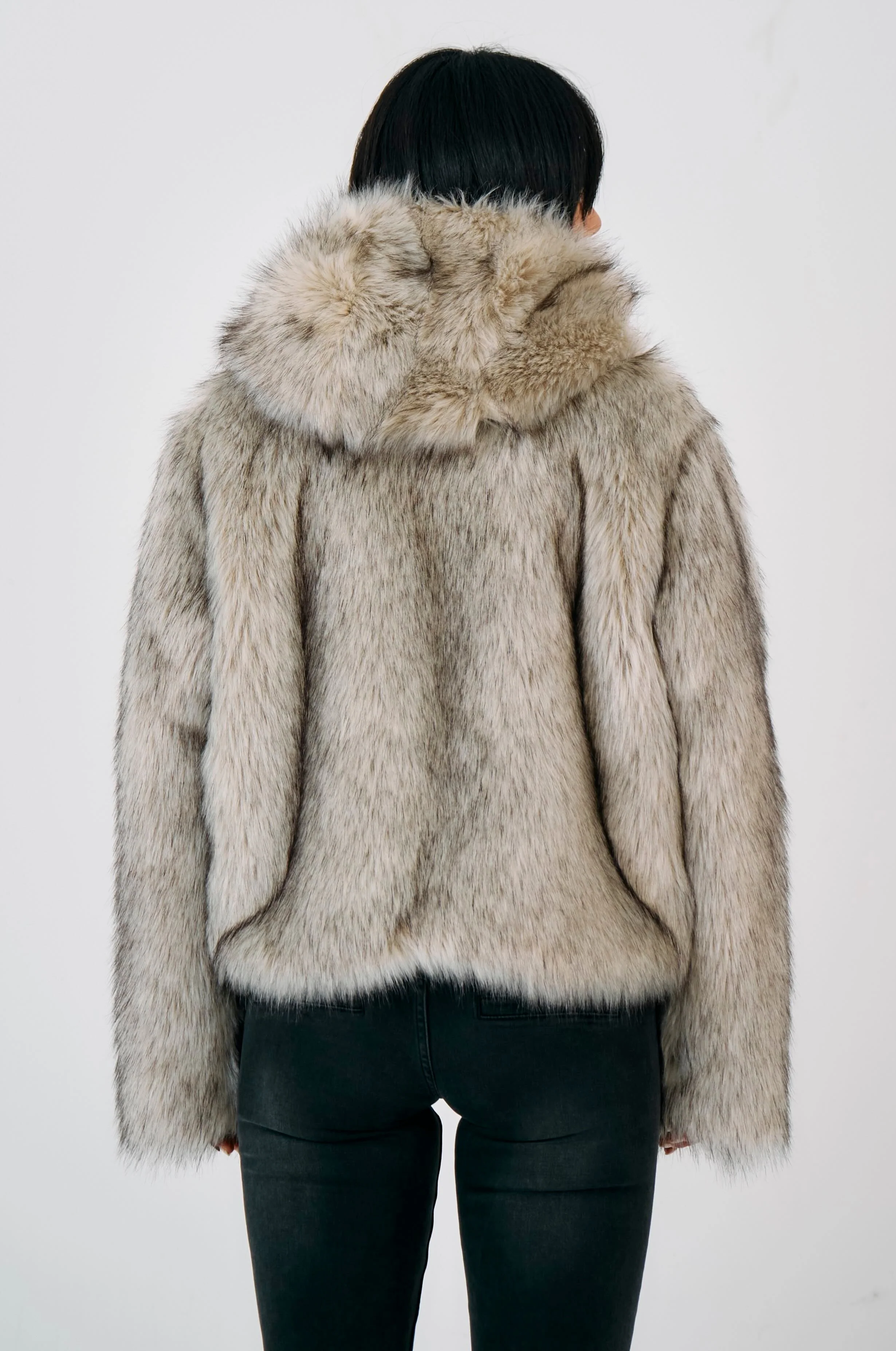 Julia Alaska Faux Fur Coat - Image 10
