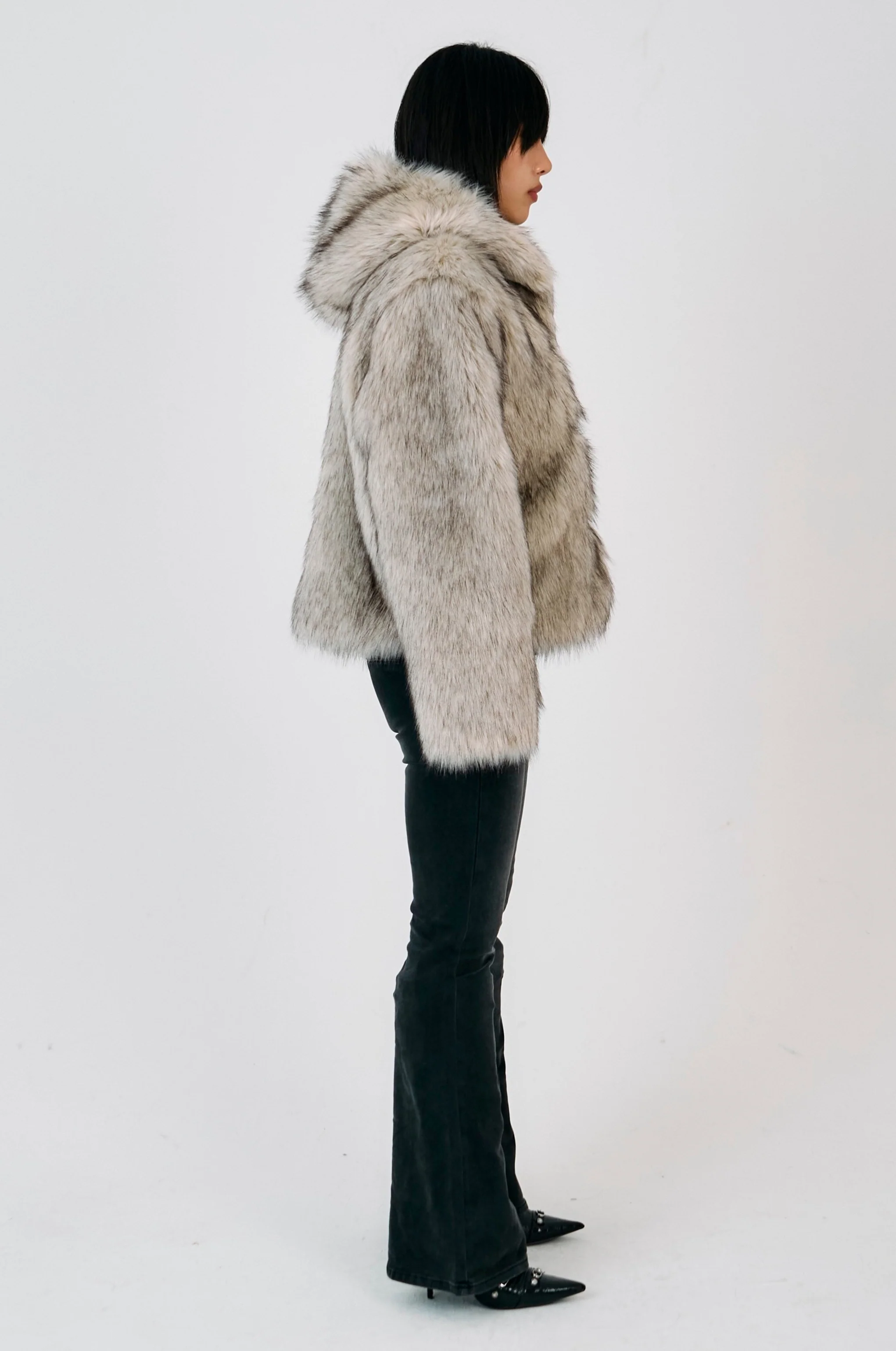 Julia Alaska Faux Fur Coat - Image 8